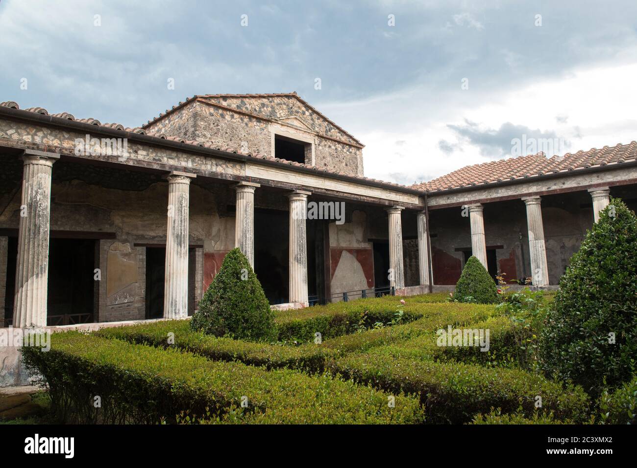 house-of-menander-casa-del-menandro-is-one-of-the-richest-and-most