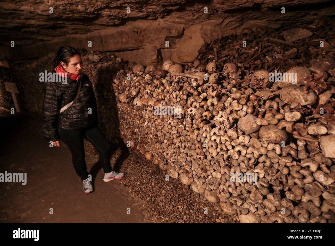 CATACOMBS OF PARIS Stock Photo - Alamy