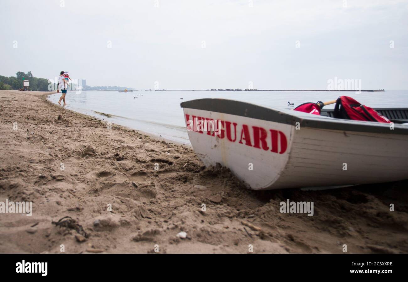 Sunnyside beach hires stock photography and images Alamy