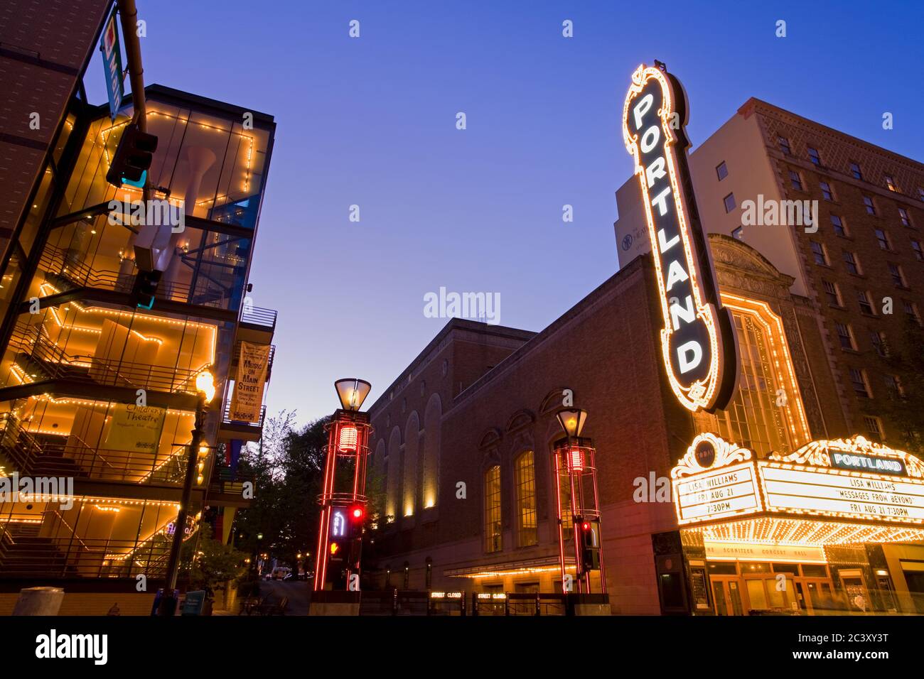 children-s-theatre-arlene-schnitzer-concert-hall-in-portland-oregon