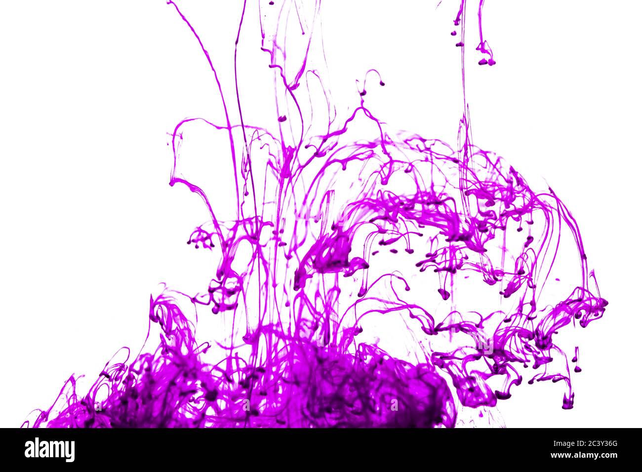 Purple ink dissolving in water hi-res stock photography and images - Alamy