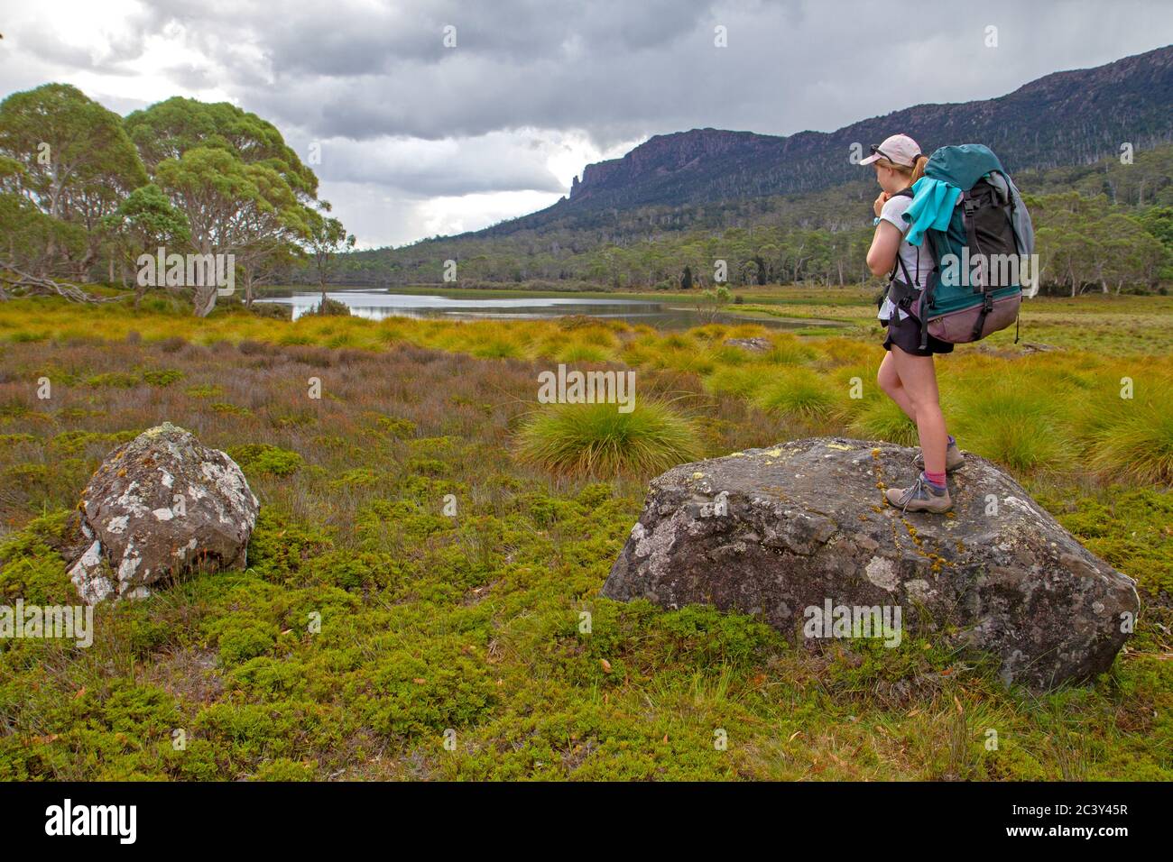 Hikers lake mountain backpack hi-res stock photography and images - Alamy