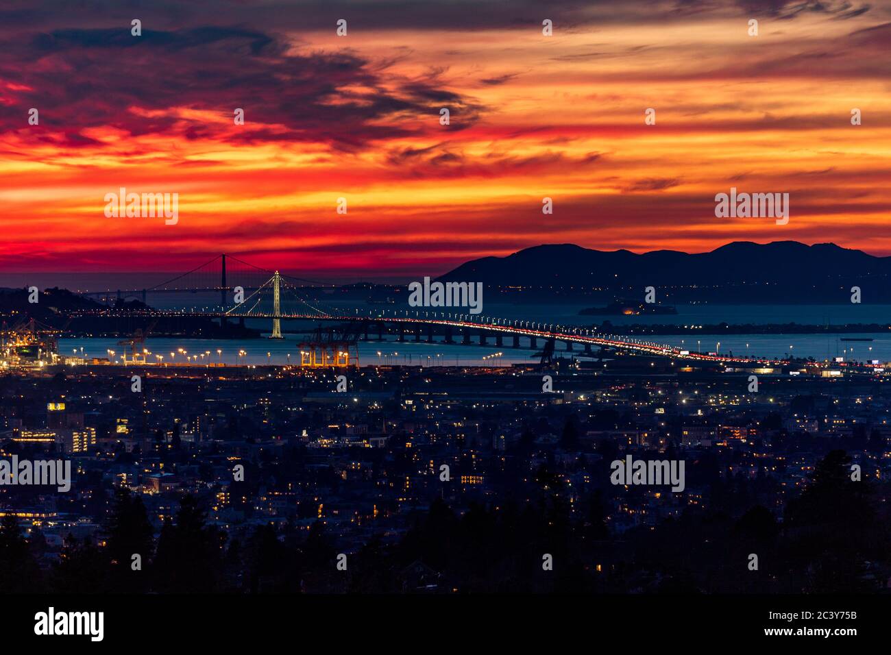 USA, California, San Francisco, Dramatic sunset over city Stock Photo