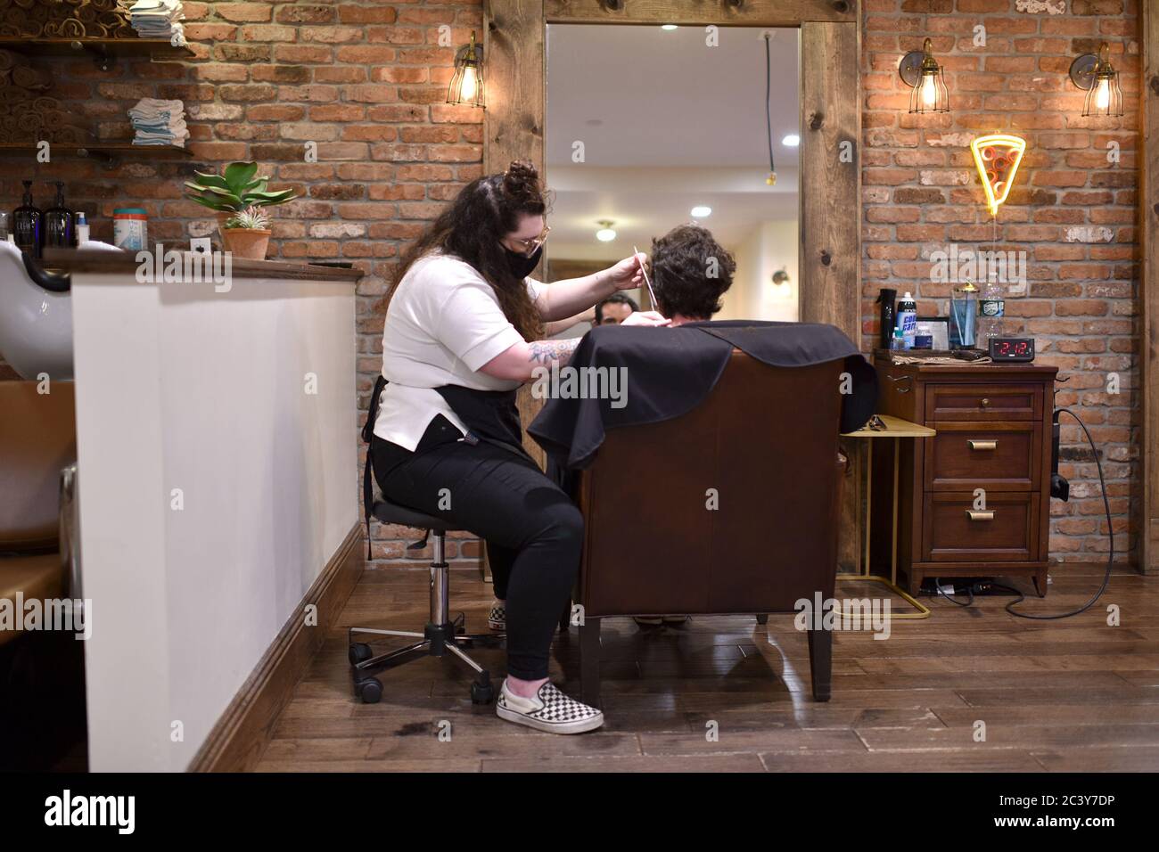 Hair Salons Open Near Me For Men In Tempe,AZ