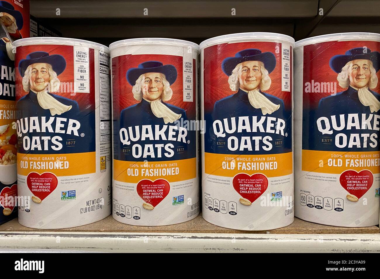 Montebello, United States. 22nd June, 2020. Quaker Oats old fashioned oatmeal  containers on display, Monday, June 22, 2020, in Montebello, Calif. Quaker  Oats, a subsidiary of PepsiCo, is retiring the 131-year-old Aunt
