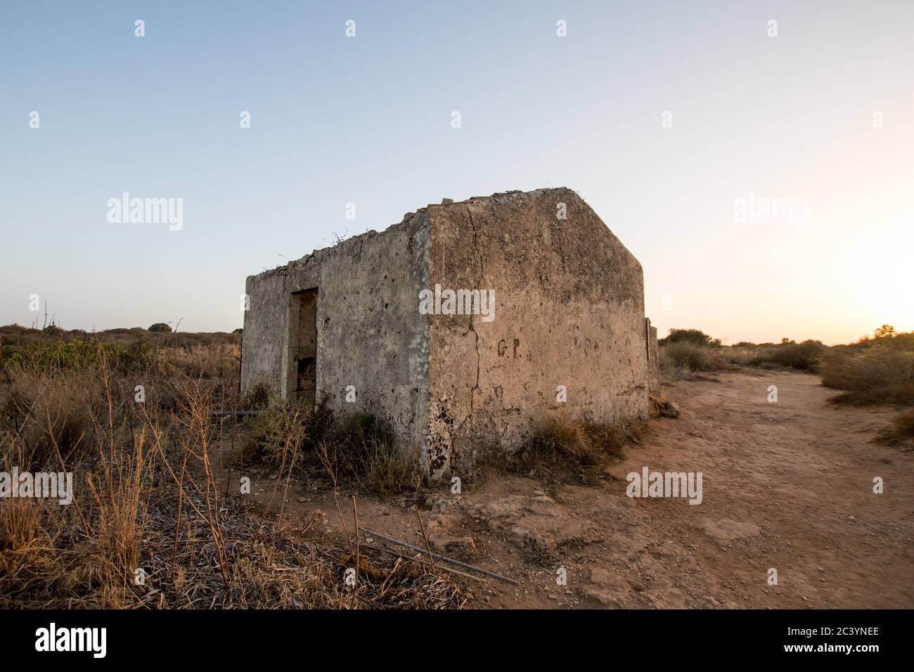 Abandoned house at the sea in sicily near clamosche beach. Summer in the reserve of vendicari Stock Photo