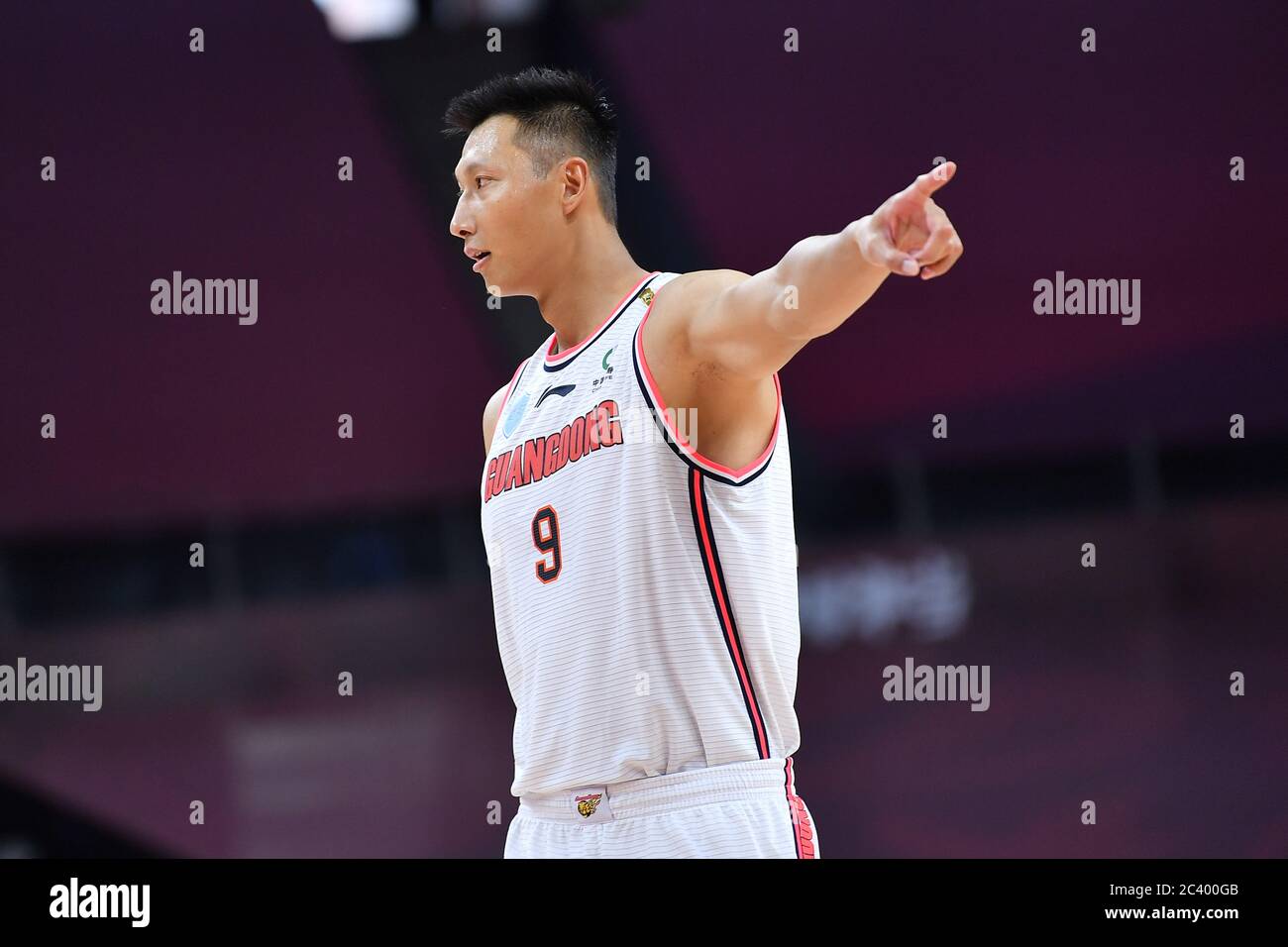 Chinese basketball legend Yi Jianlian retires after 21-year career