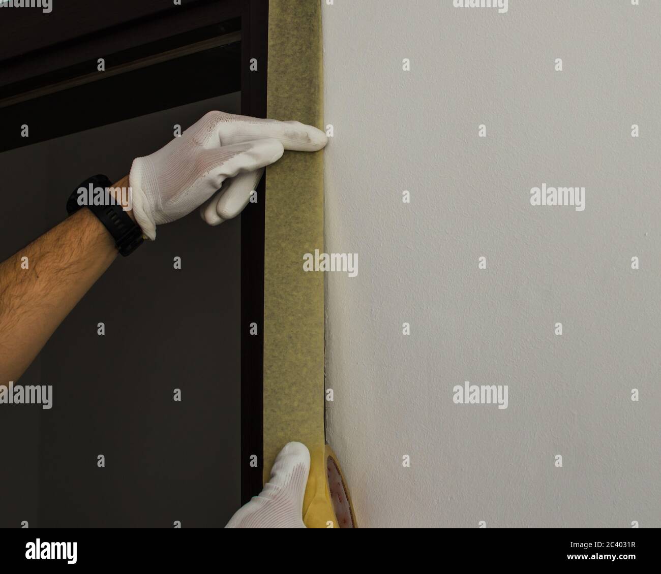 Paper shell mounting to protect the door frame Stock Photo - Alamy