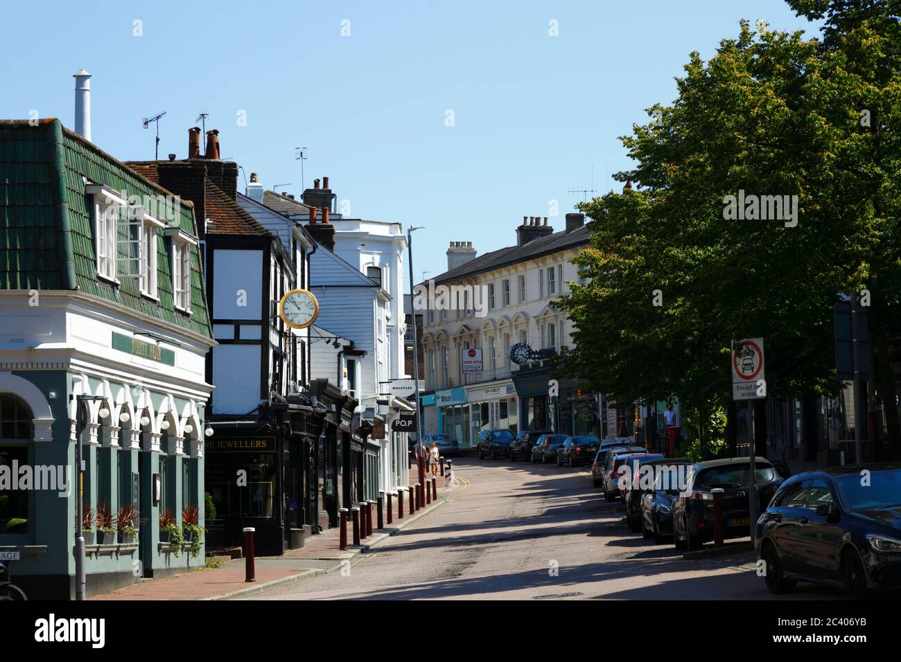 View looking up High Street with The White Bear public house front L, G