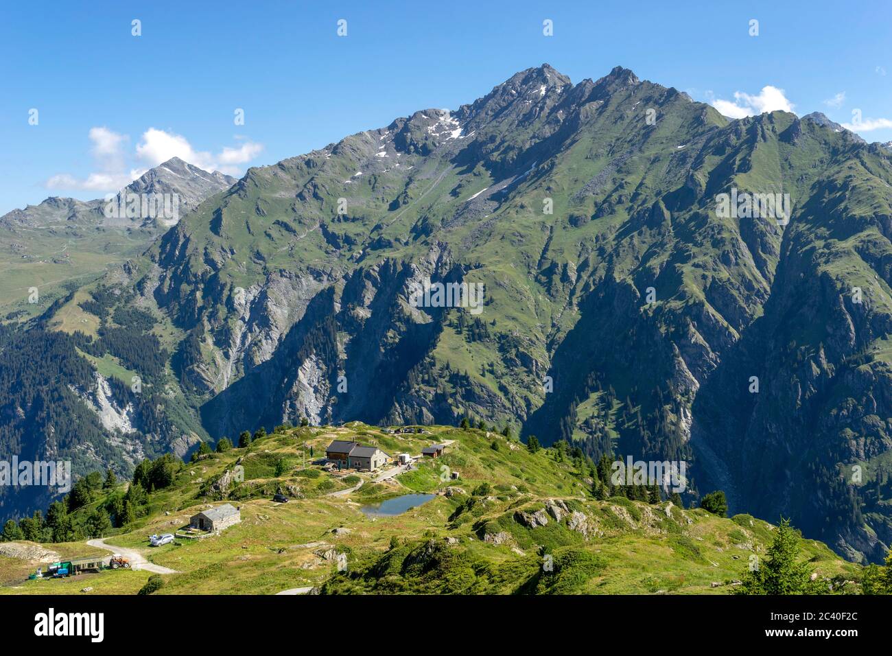 Die Cabane Brunet mit dem Bec des Rosses im Hintergrund, Val de Bagnes, Kanton Wallis (no property-release) Stock Photo