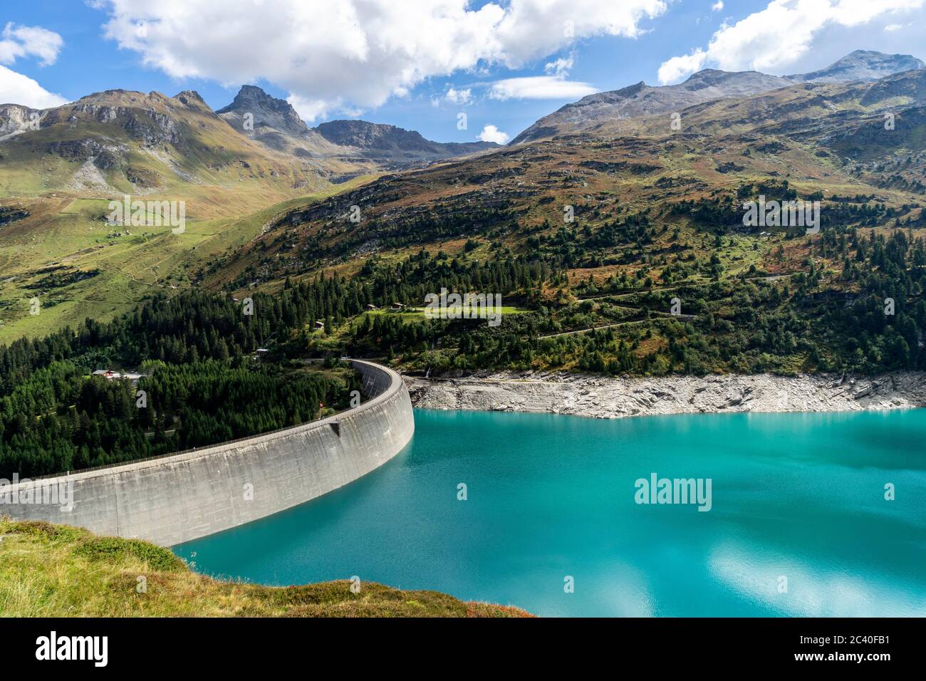 Der Zervreilasee mit dem Guraletschhorn (links) und dem Fanellhorn (rechts), Valser Tal, Graubünden. (no property-release) Stock Photo