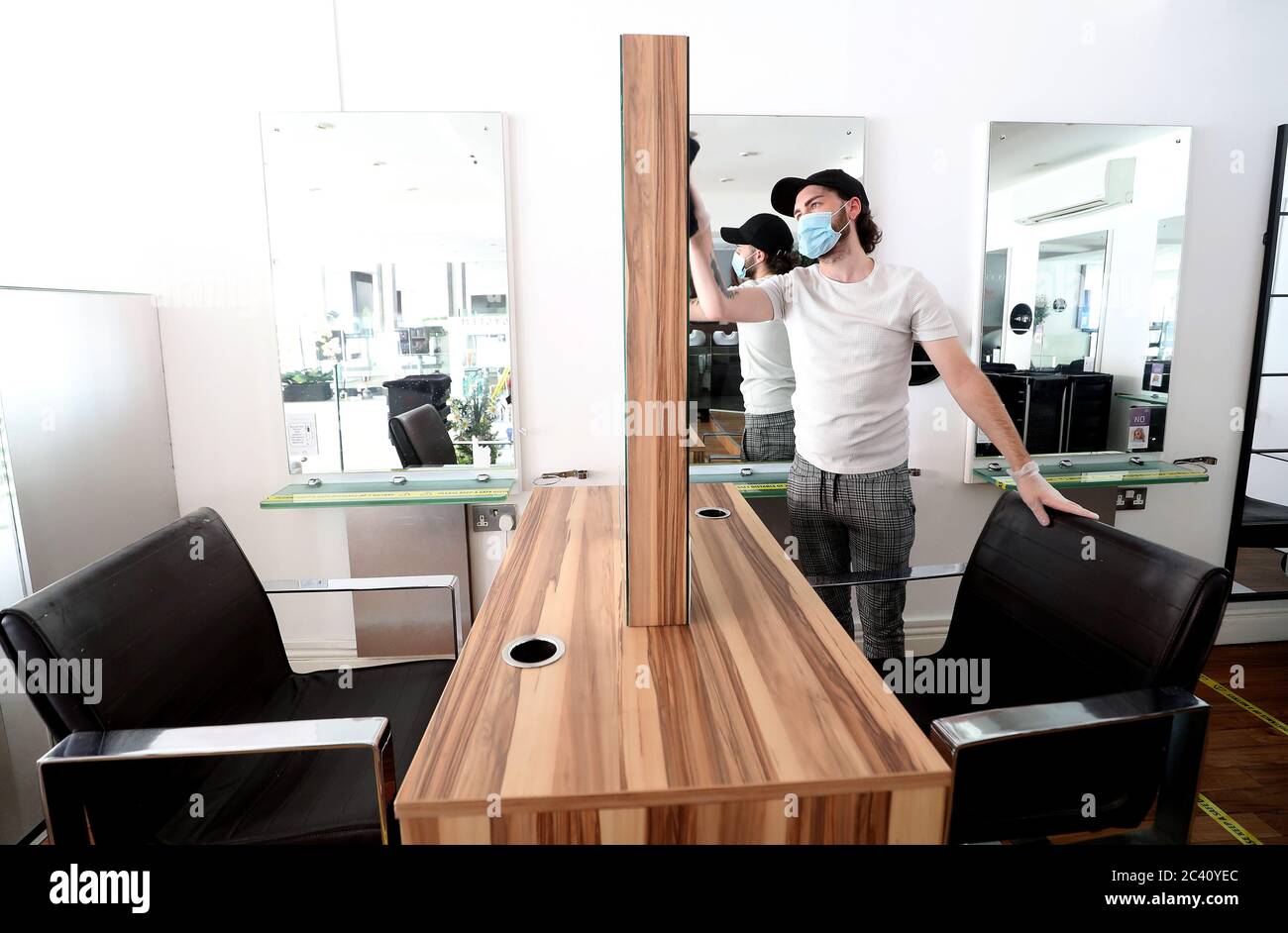 Manager terrence paul hairdressing salon hires stock photography and images Alamy