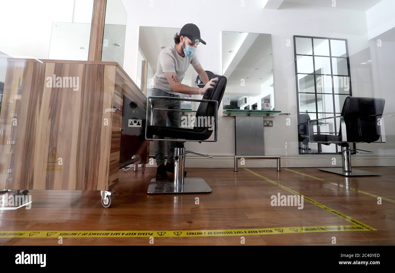 Manager terrence paul hairdressing salon hires stock photography and