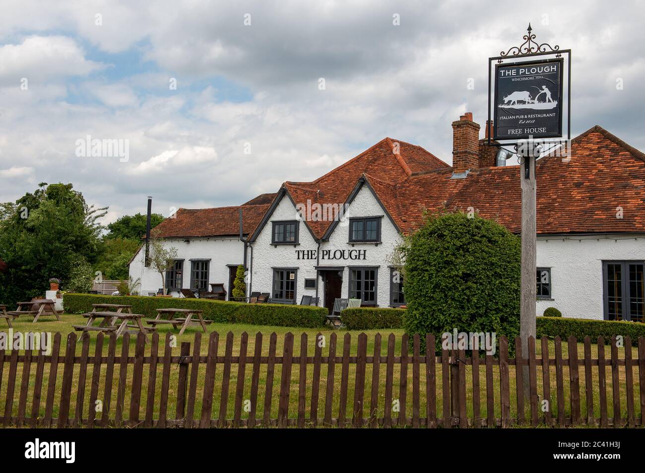 Winchmore hill hires stock photography and images Alamy