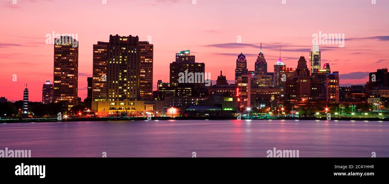 Delaware River & Philadelphia Skyline, Pennsylvania, USA Stock Photo