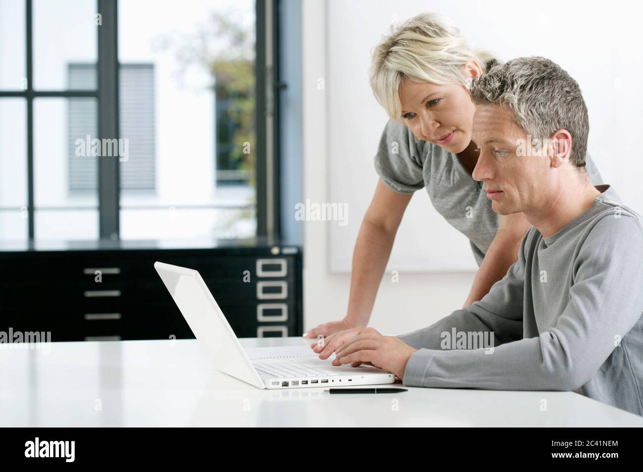 Woman works out office hi-res stock photography and images - Alamy