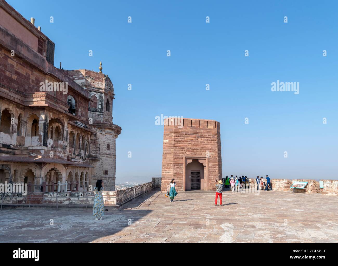 Viewing terrace at Mehrangarh Fort,  Jodhpur, Rajasthan, India Stock Photo