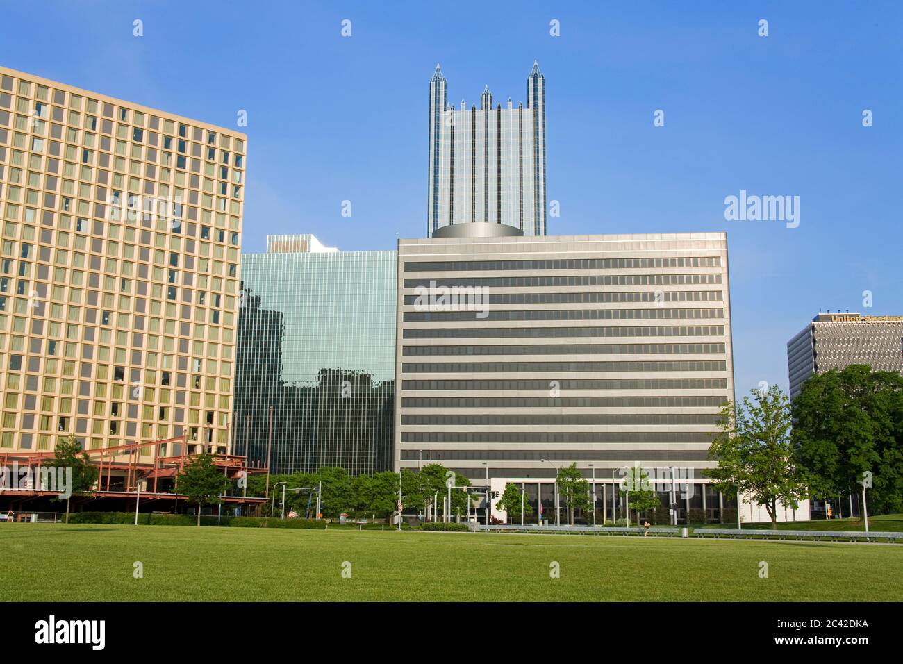 View of skyscrapers from Point State Park,Pittsburgh,Pennsylvania,USA ...