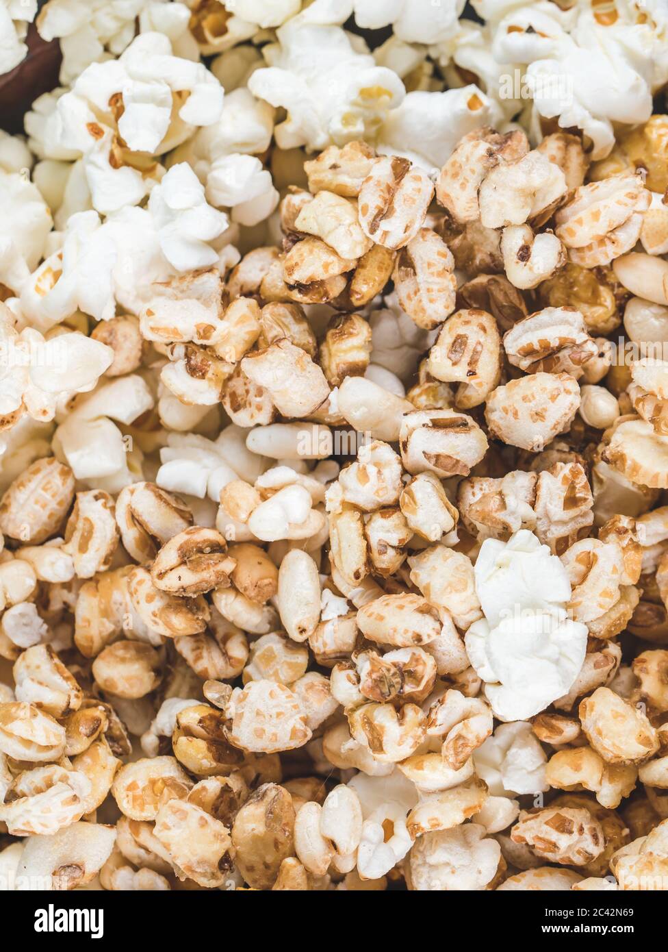Popcorn with caramel corn and wheat corn Stock Photo Alamy