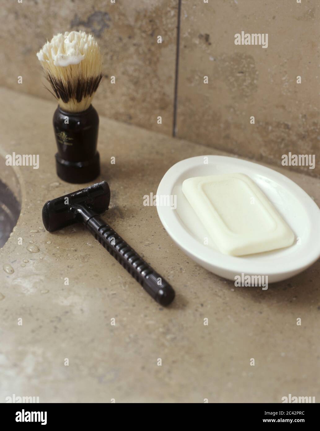 Shaving kit hi-res stock photography and images - Alamy