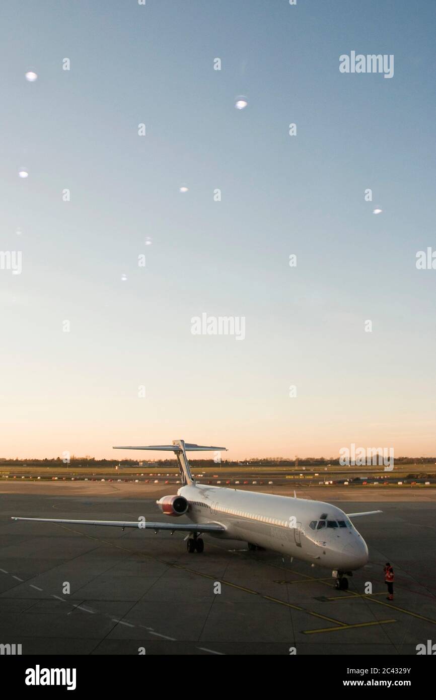 Airplane on the tarmac Stock Photo - Alamy