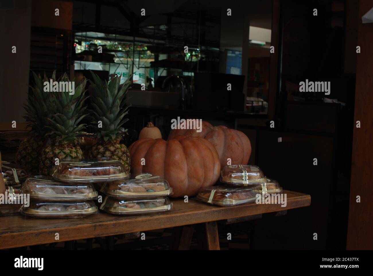 Italian Deli on Portobello Road Stock Photo Alamy