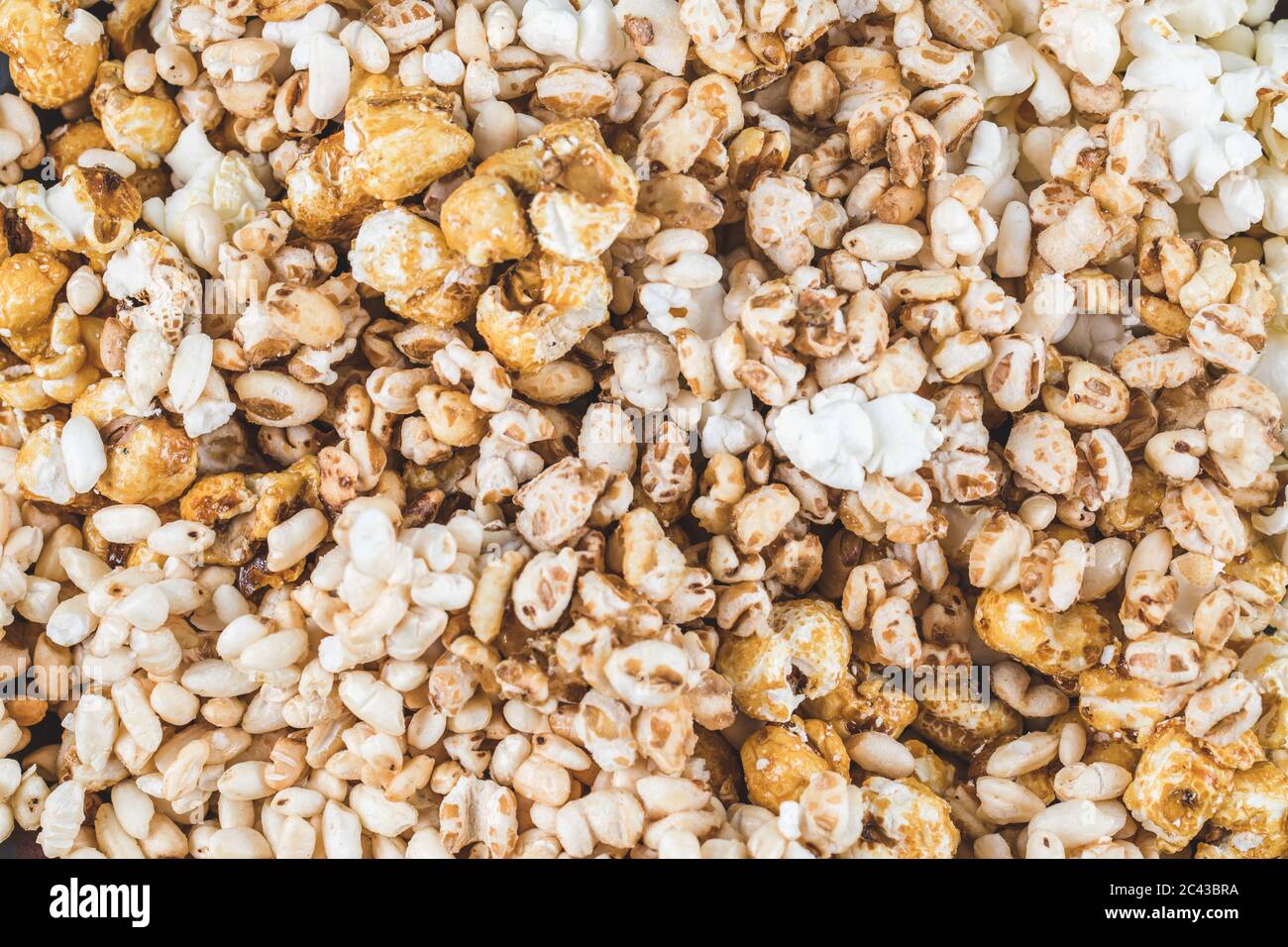 Popcorn and wheat corn snackes Stock Photo Alamy
