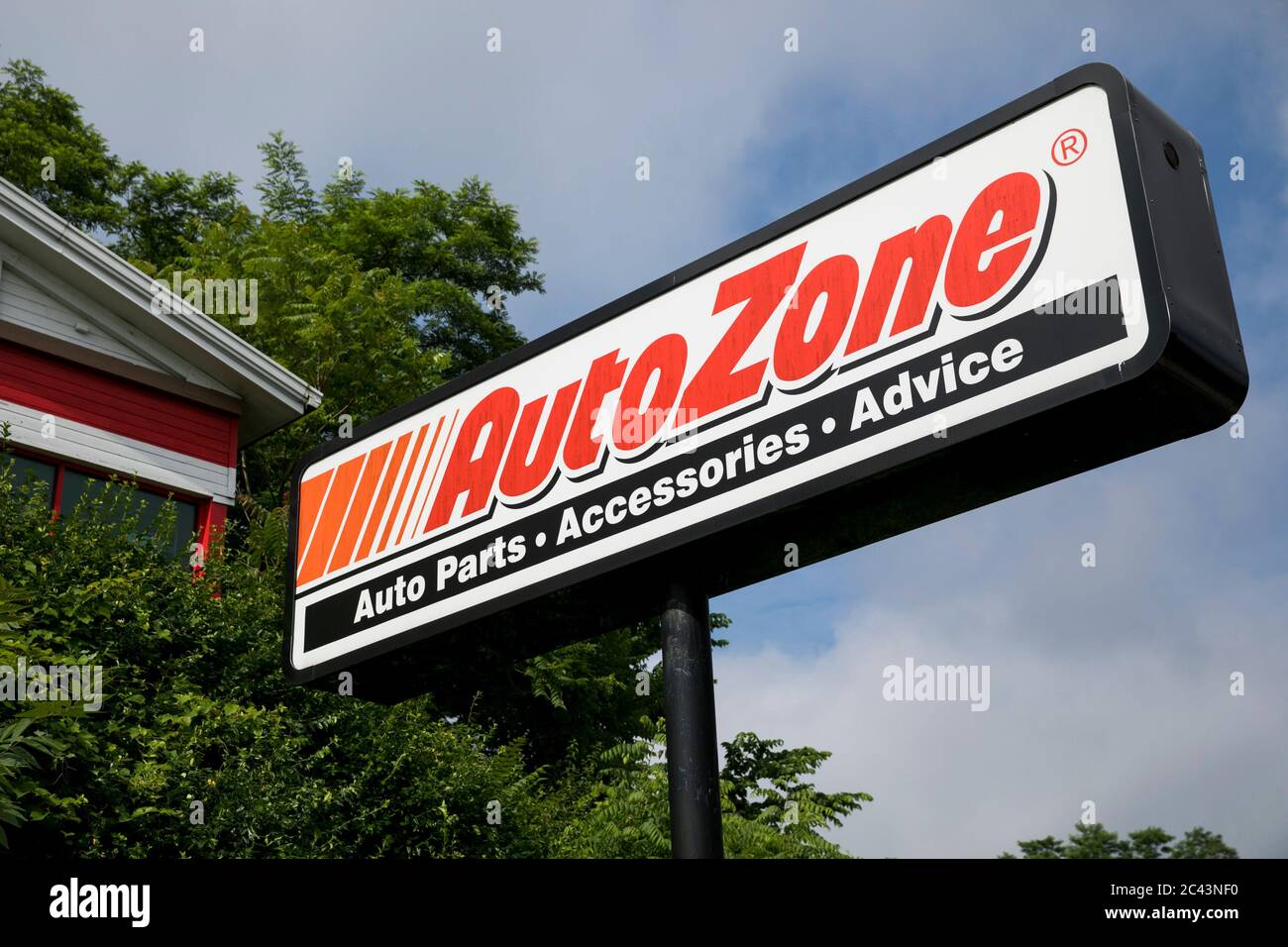 Auto zone logo hi res stock photography and images Alamy