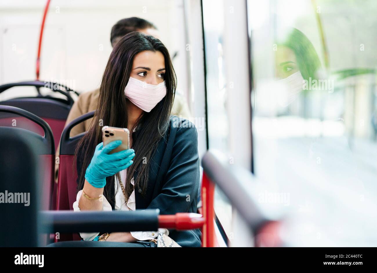 Looking out bus window hires stock photography and images Alamy