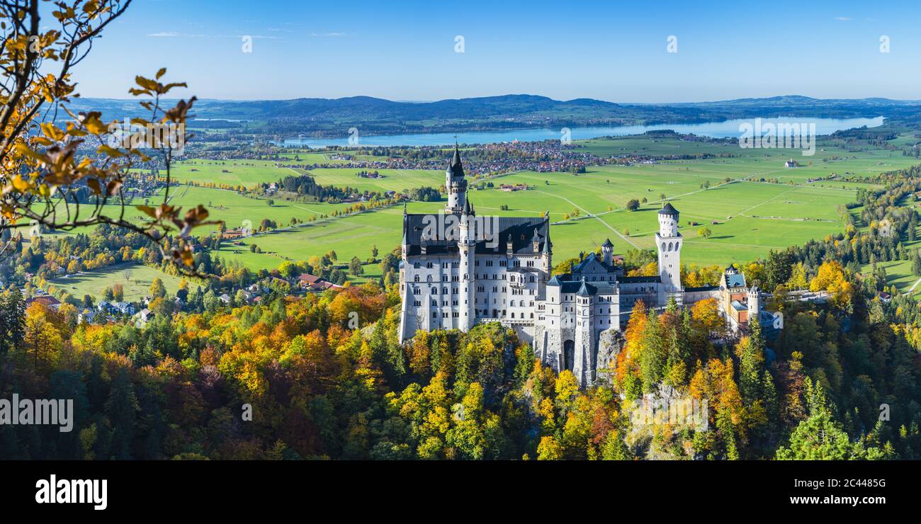 Germany, Bavaria, Hohenschwangau, Panorama of Neuschwanstein Castle in autumn Stock Photo