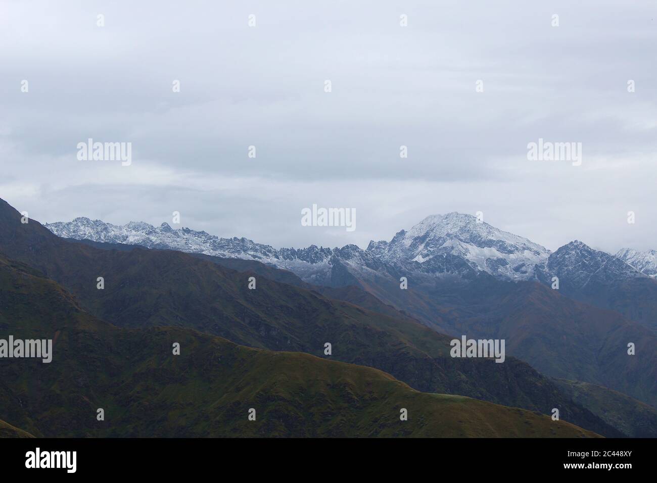 Lower himalayan range hi-res stock photography and images - Alamy