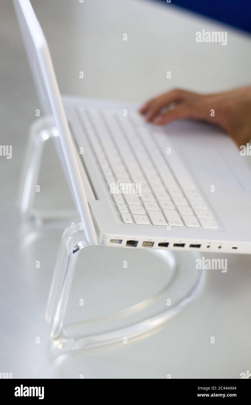 Hands type on computer keyboard Stock Photo - Alamy