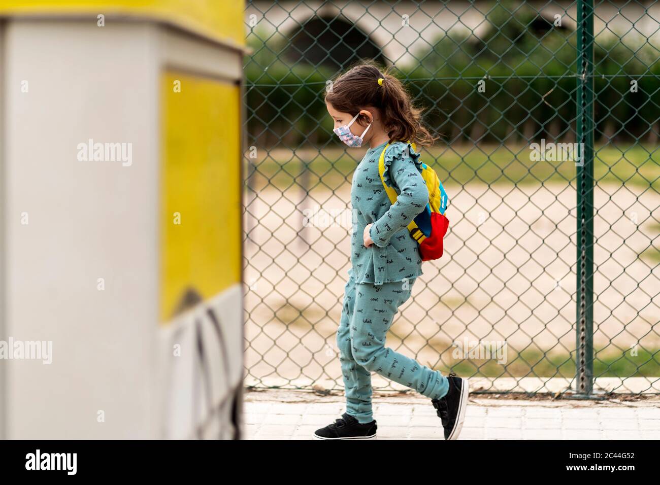 Girl wearing mask hi-res stock photography and images - Alamy