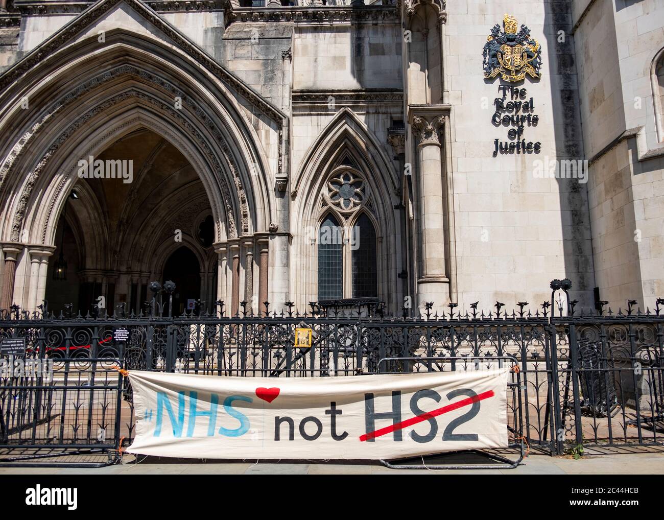 Royal banner of england hi-res stock photography and images - Alamy