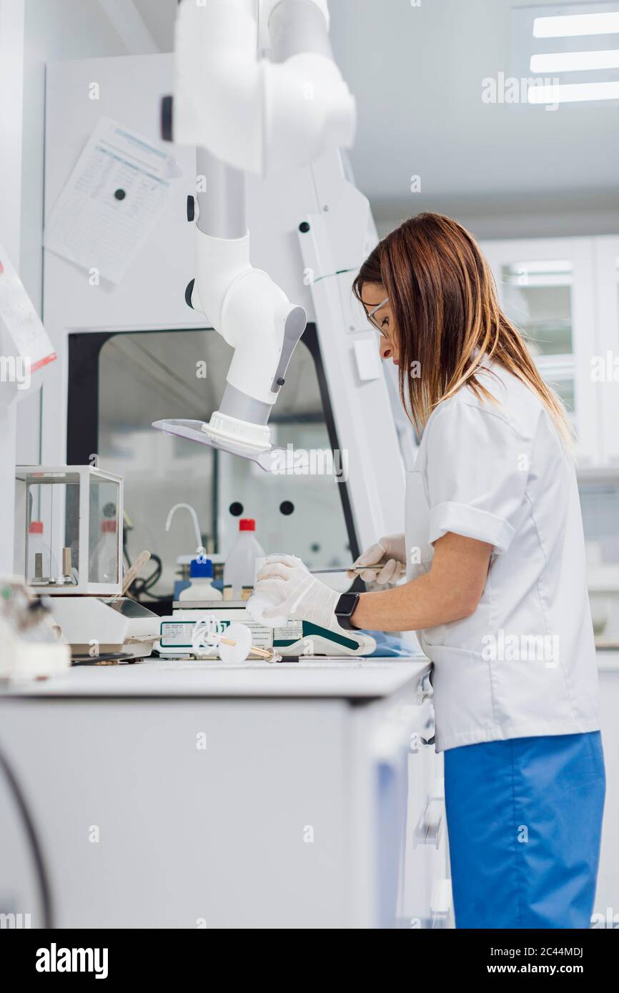 Female lab worker hires stock photography and images Alamy