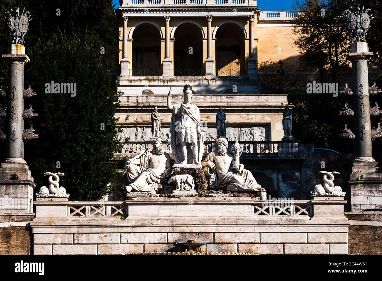 Goddess roma piazza del popolo hi-res stock photography and images - Alamy