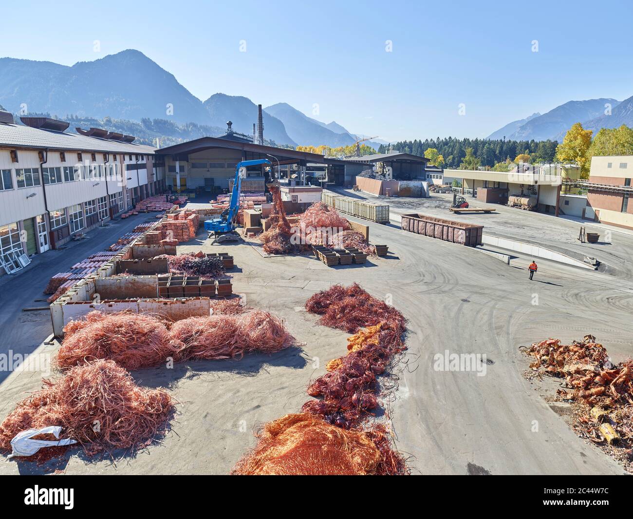 Austria, Tyrol, Brixlegg, Electronic copper wires being recycled in junkyard Stock Photo