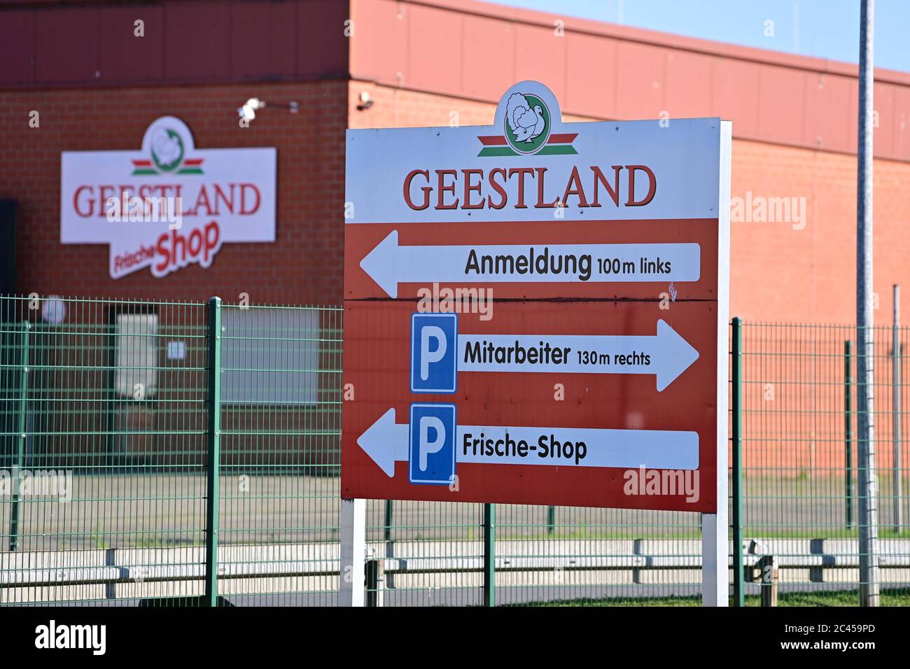 Poultry slaughterhouse near me hi-res stock photography and images - Alamy