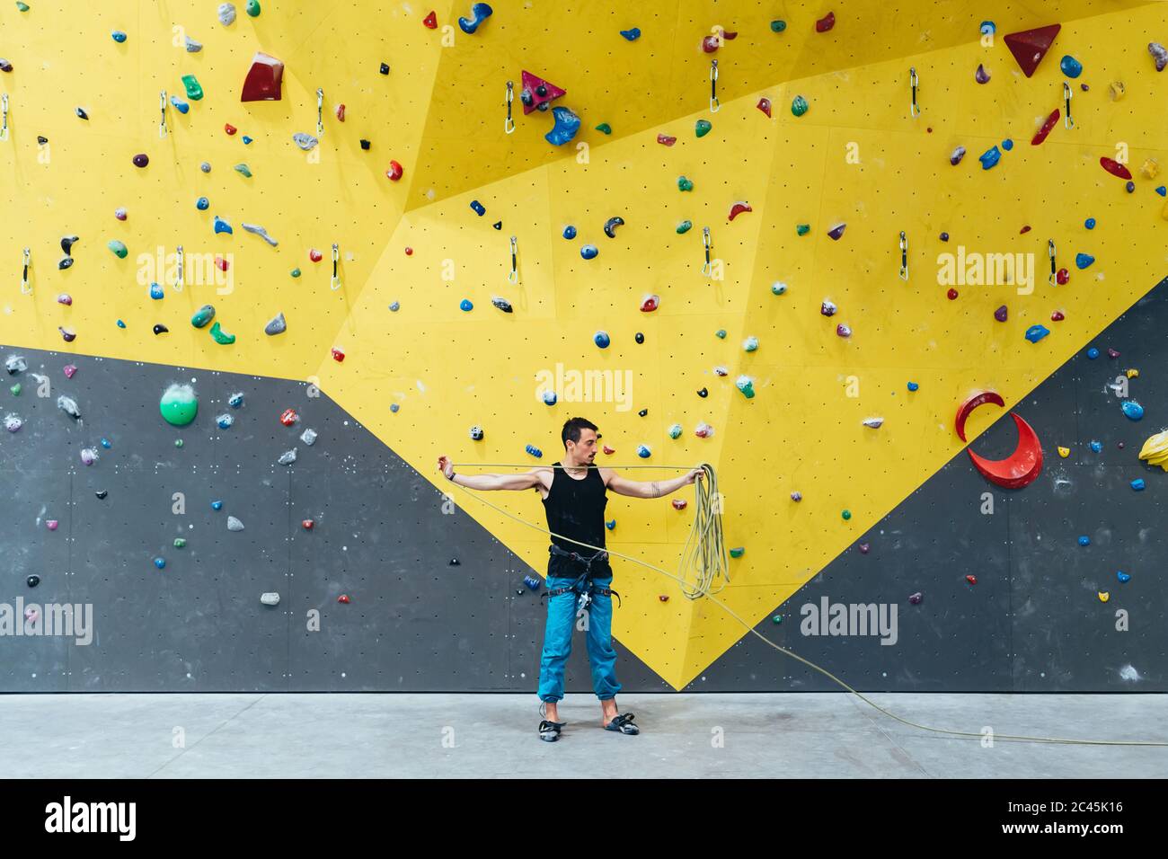 Indoor rock climbing wall hi-res stock photography and images - Alamy