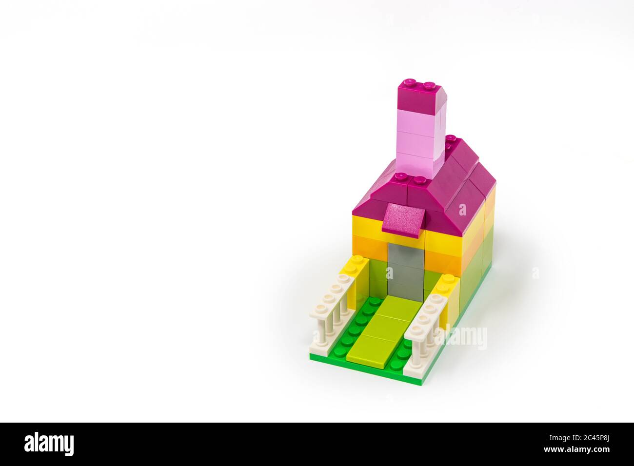 Lego classic pink house 2025