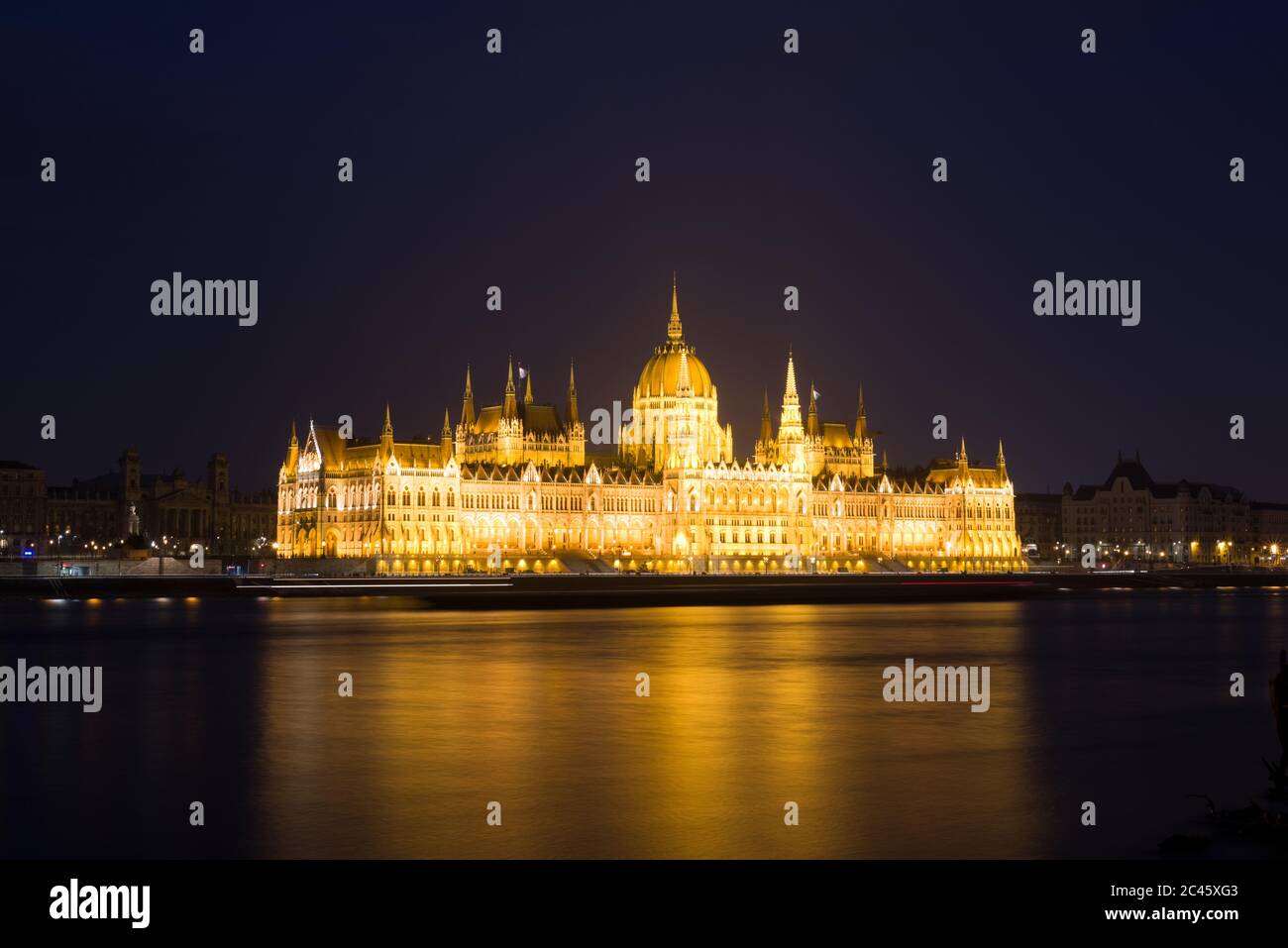Late night view hi-res stock photography and images - Alamy