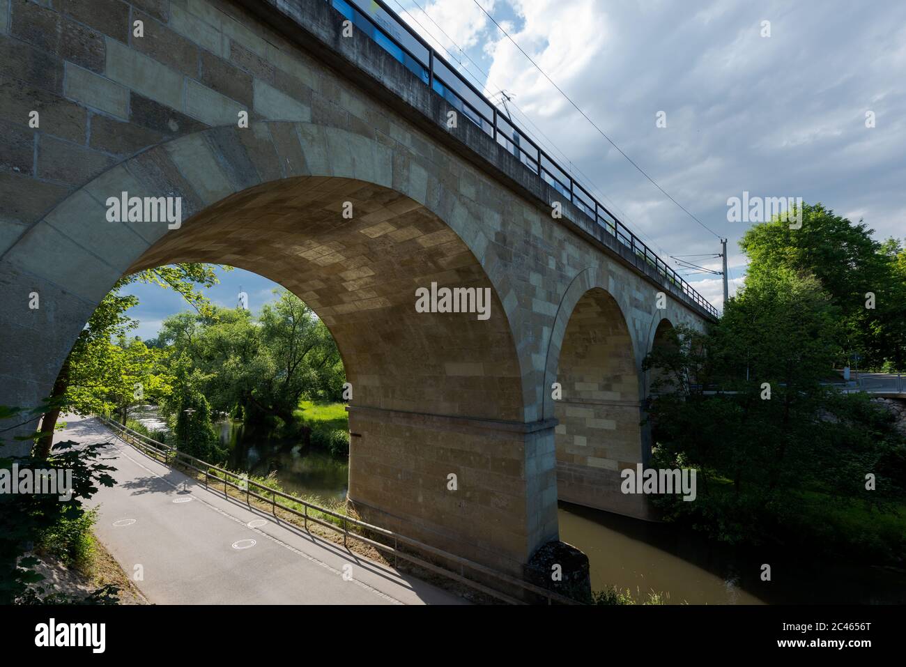 Eisenbahnbrücke in Sinzing bei Regensburg Stock Photo