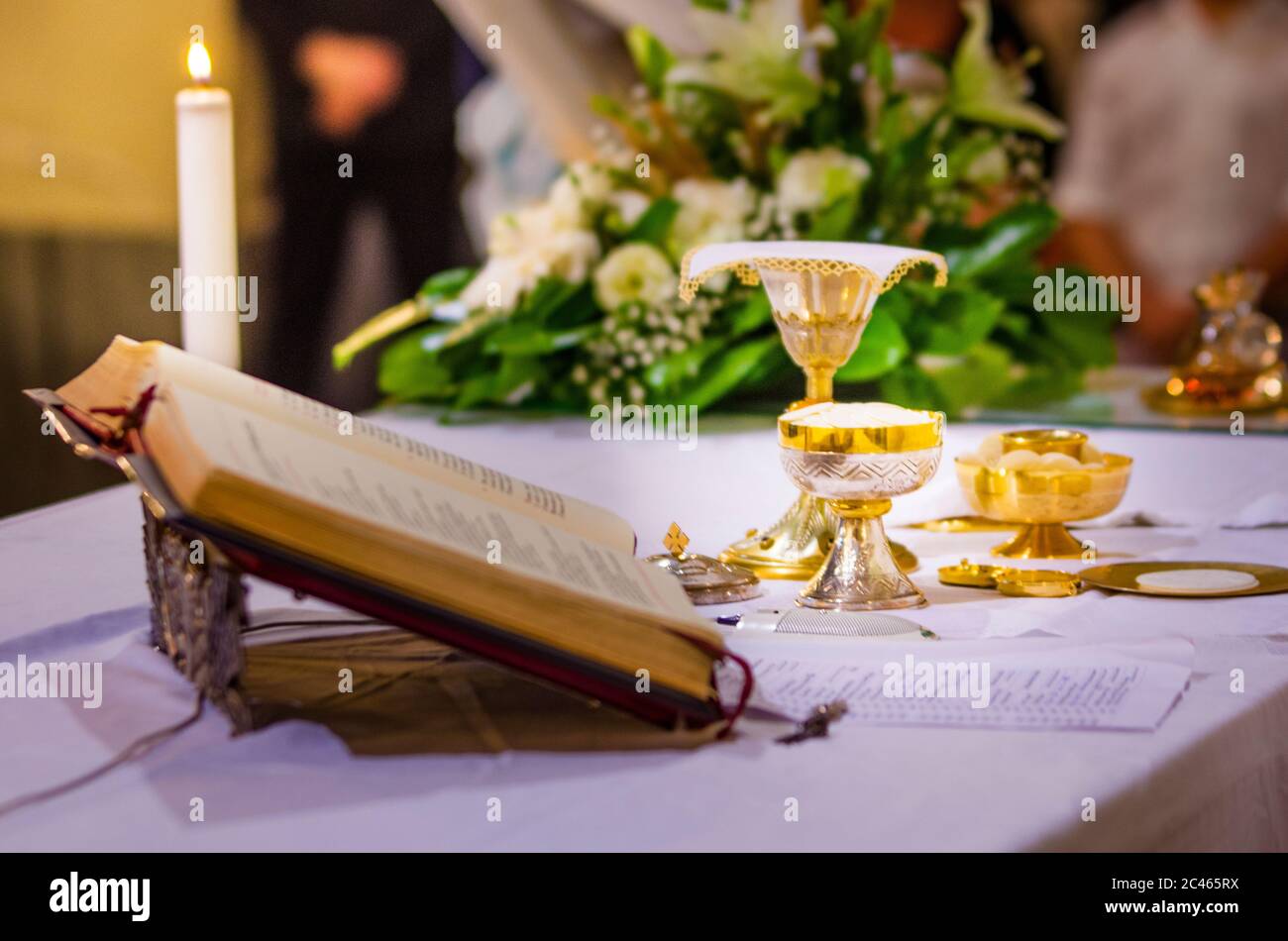 altar with consecrated host that the body of jesus christ and