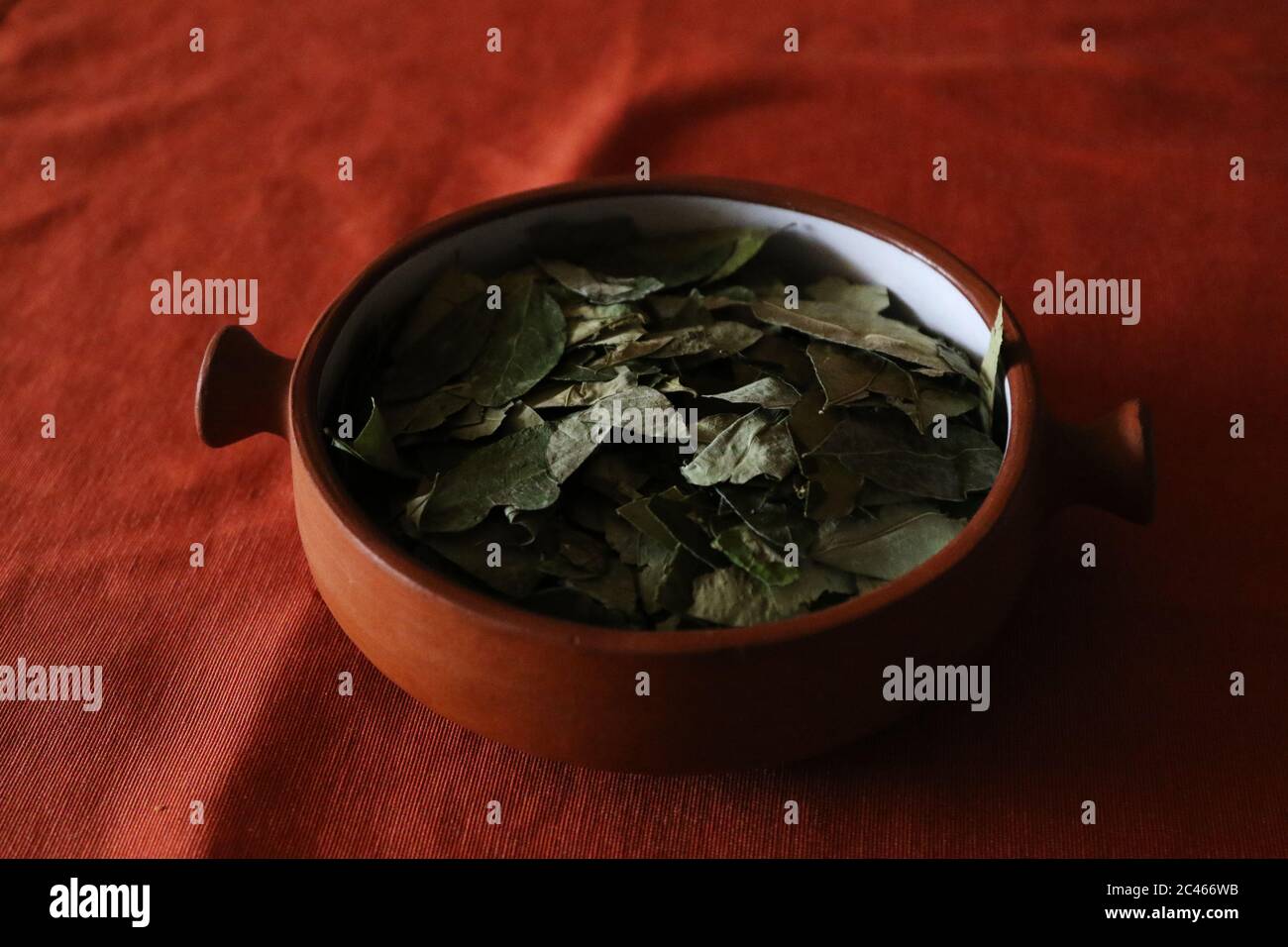 Plate of coca leaves to combat altitude sickness Stock Photo Alamy