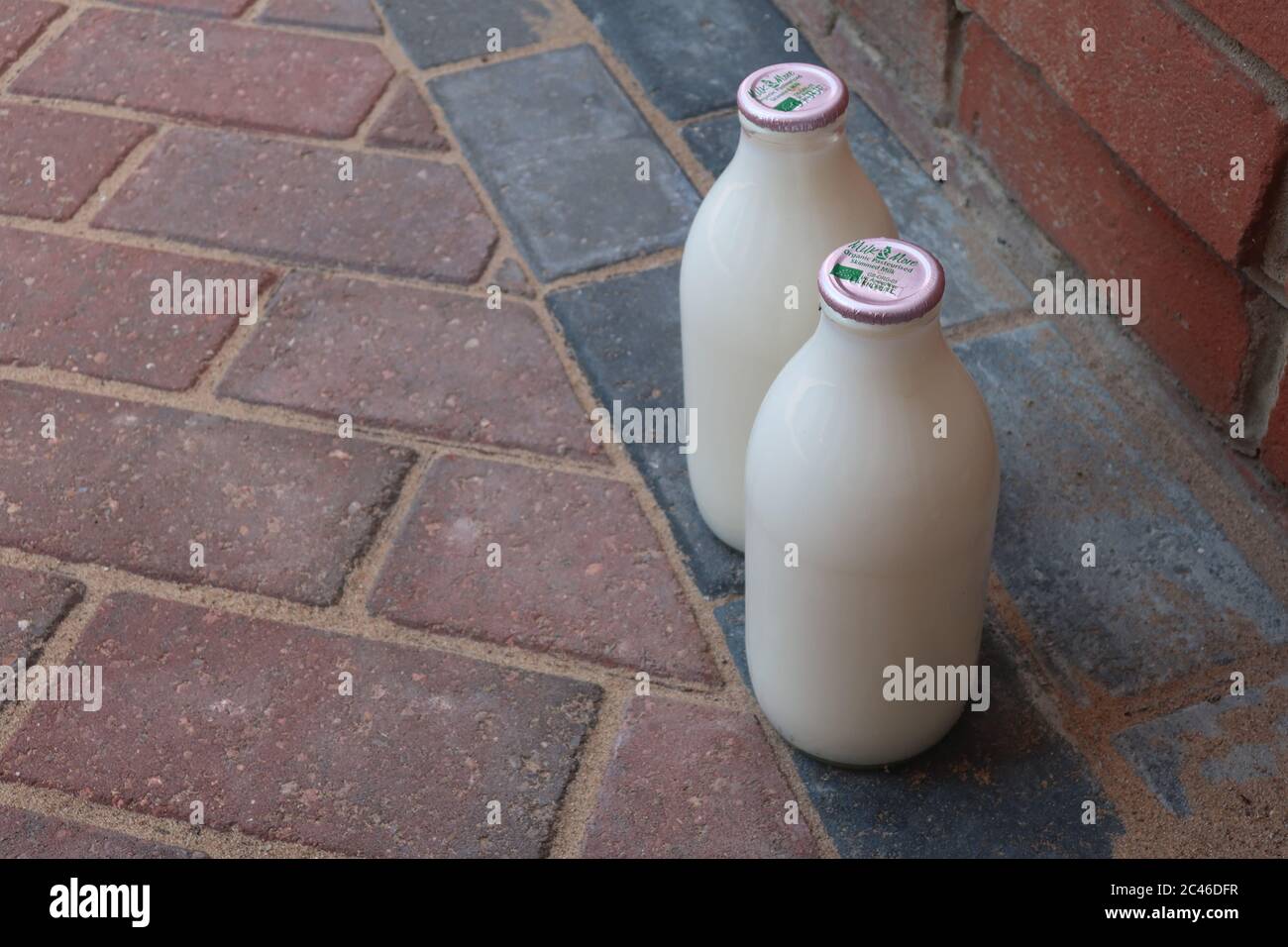 Two pints of milk hires stock photography and images Alamy