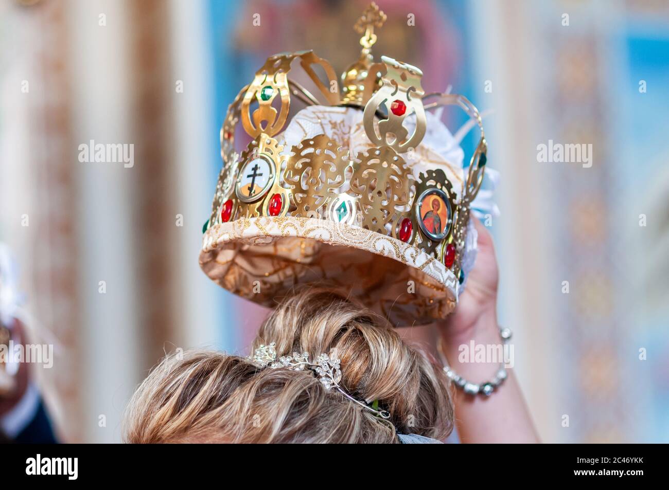 Beautiful golden crown on hi-res stock photography and images - Alamy