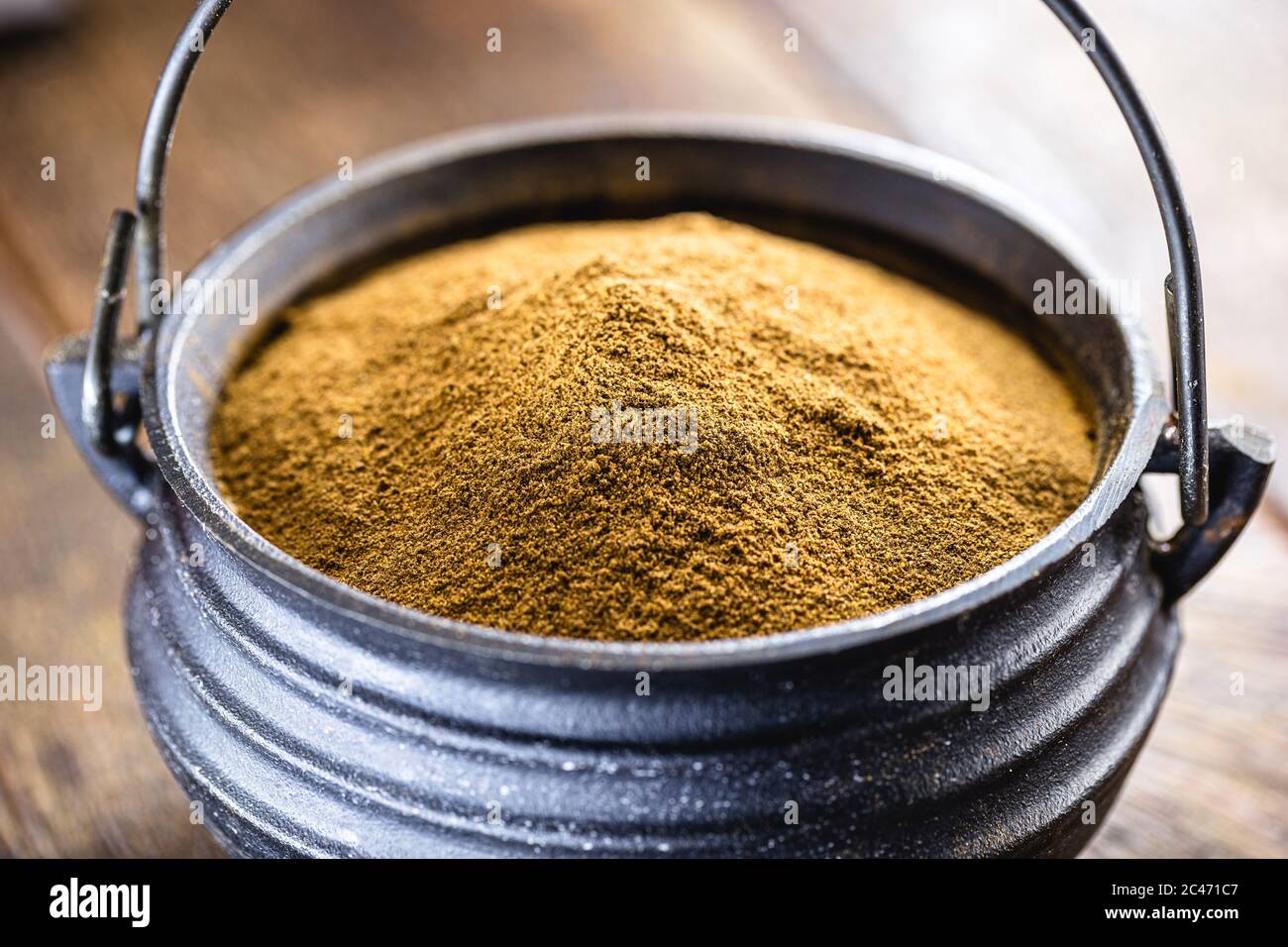 cinnamon, (Cinnamomum zeylanicum) is a medicinal aromatic plant