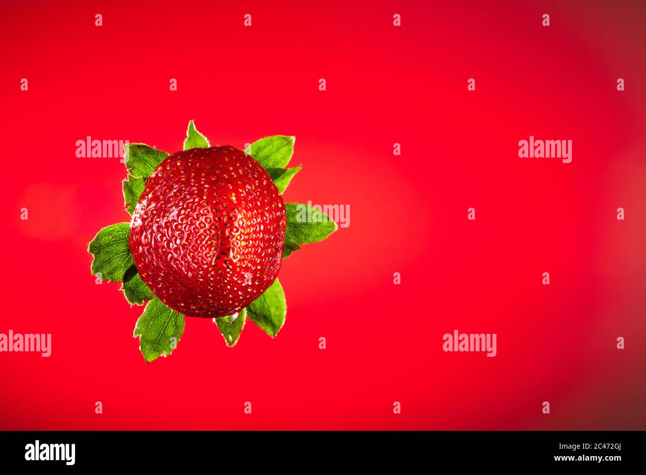 Red strawberry leaf hi-res stock photography and images - Alamy