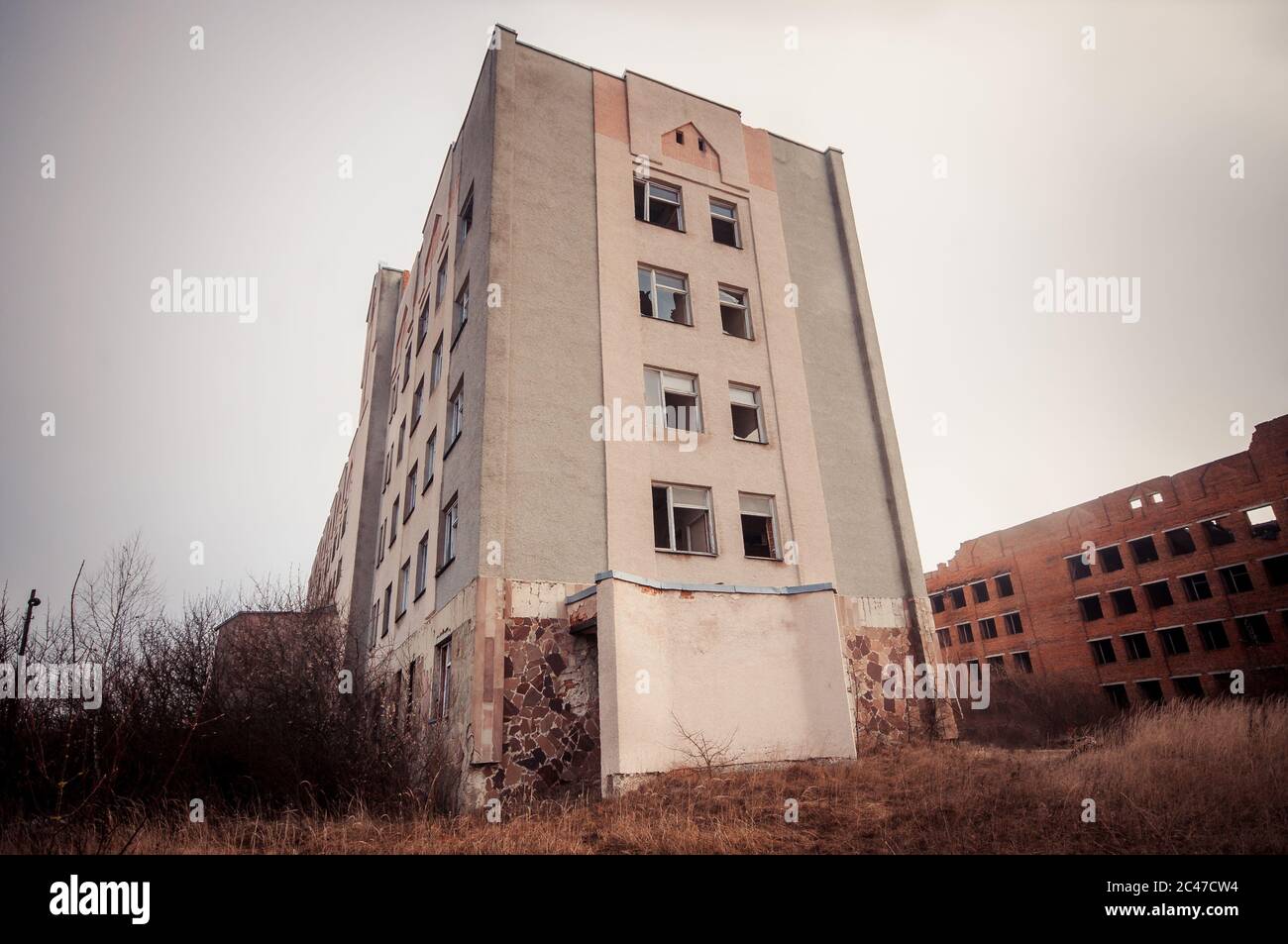 Abandoned unfinished apartment blocks hi-res stock photography and ...