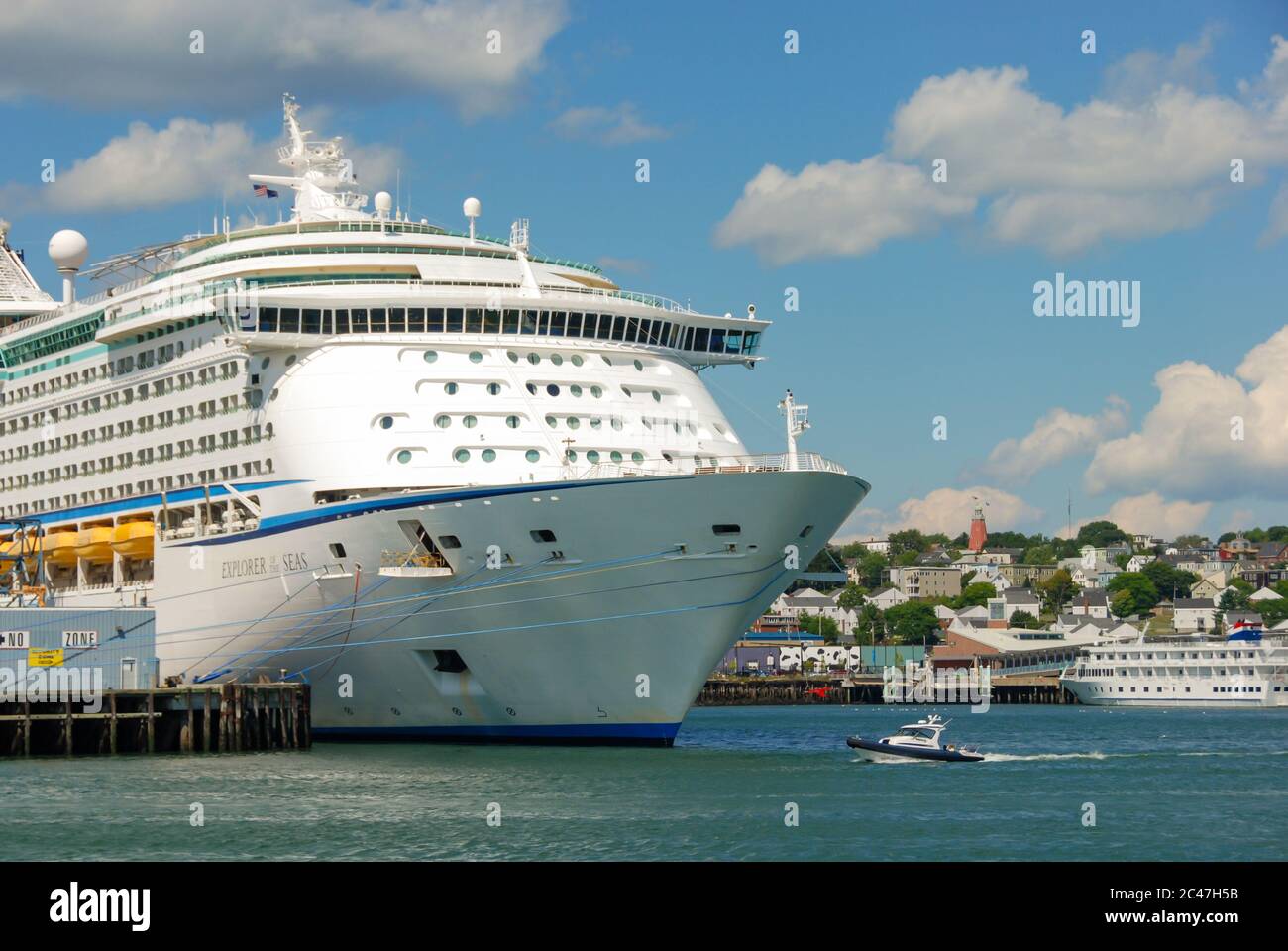 Cruise Boat Explorer Of The Seas High Resolution Stock Photography And Images Alamy